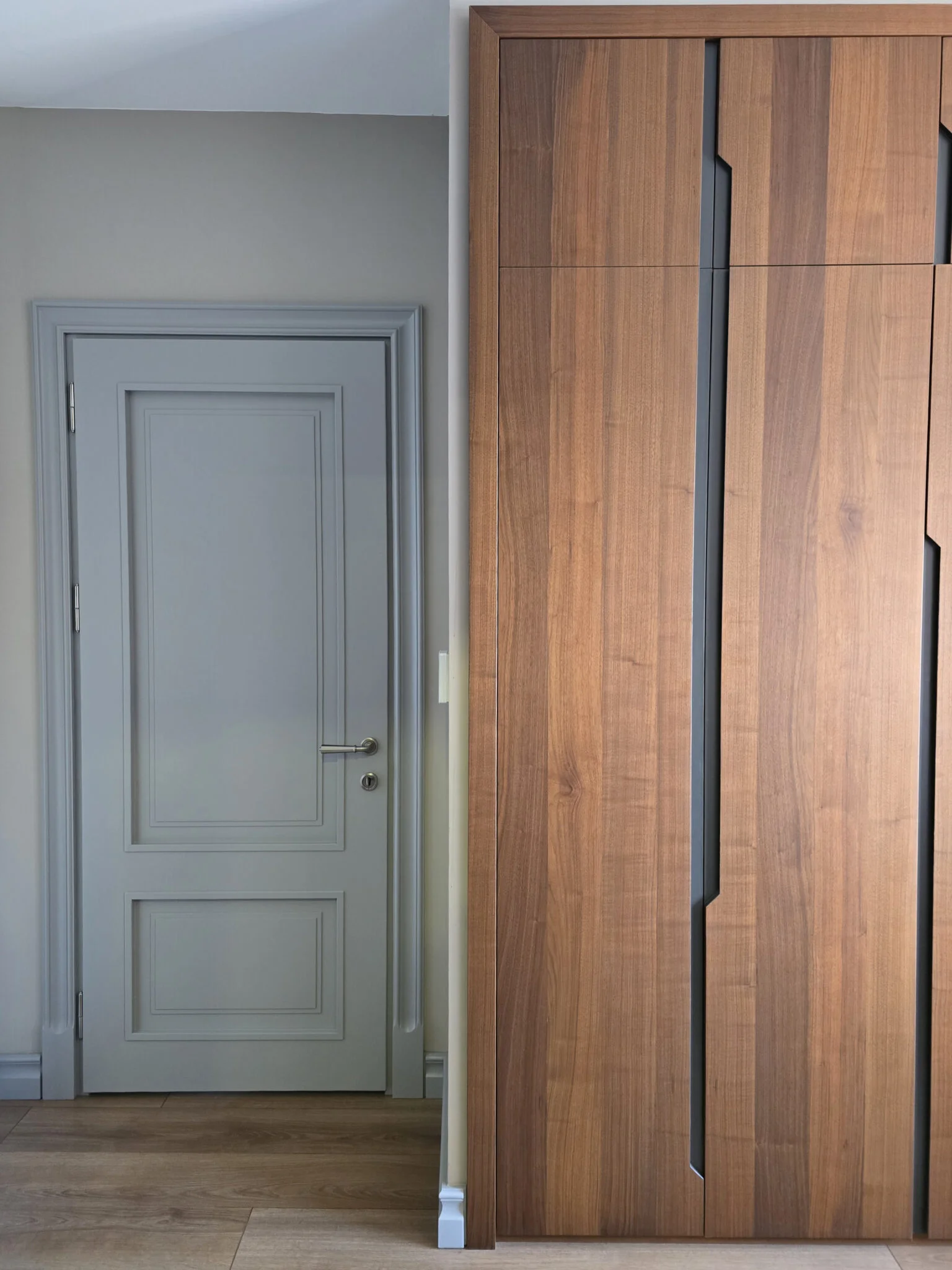 Modern Akdeniz villa renovasyonu, havuz terası